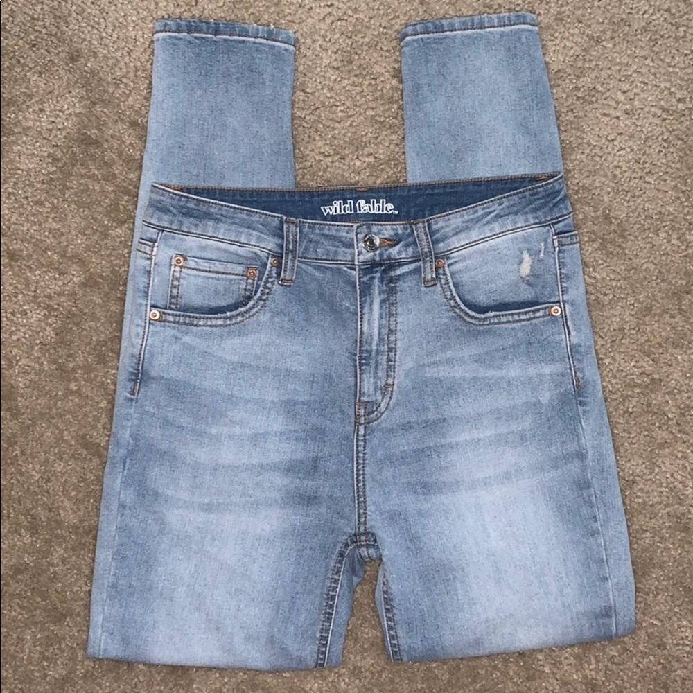 Light wash wild fable blue jeans 8